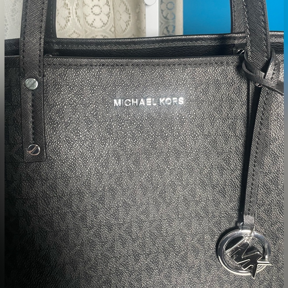 Michael Kors Black with Matching Pouch Signature Tote - Picture 3 of 17